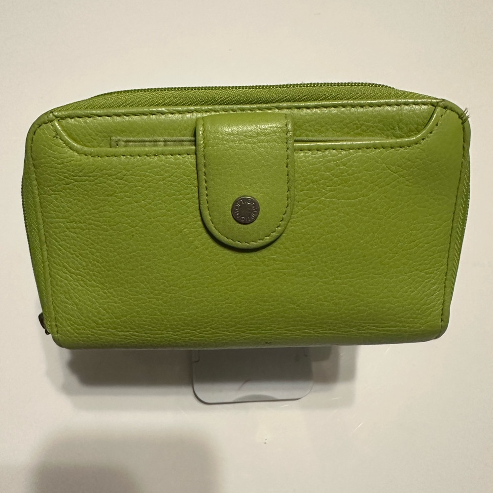 Chic Olive Women's Wallet